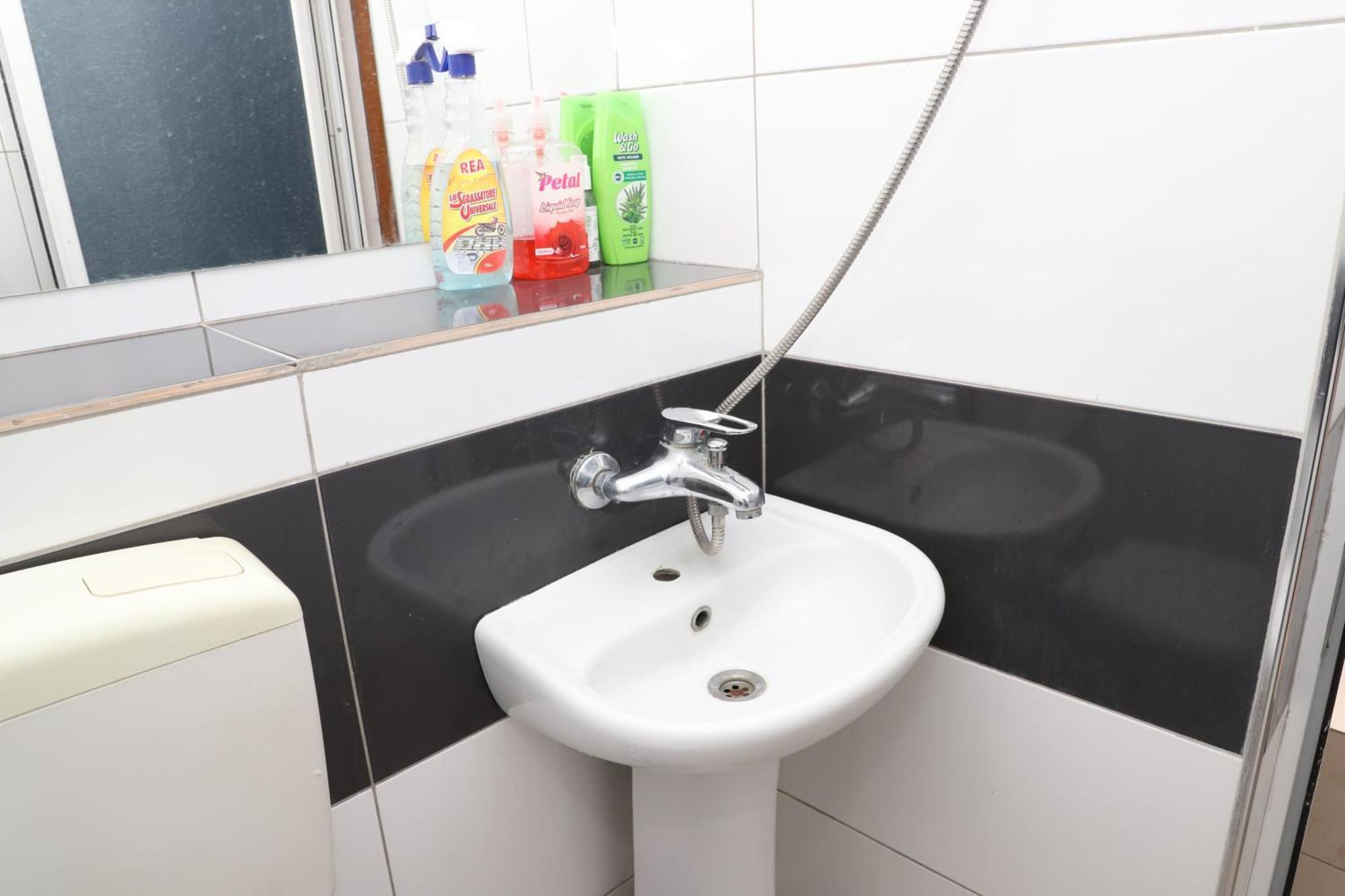 Elvi Aerd Apartment Берат Екстериор снимка