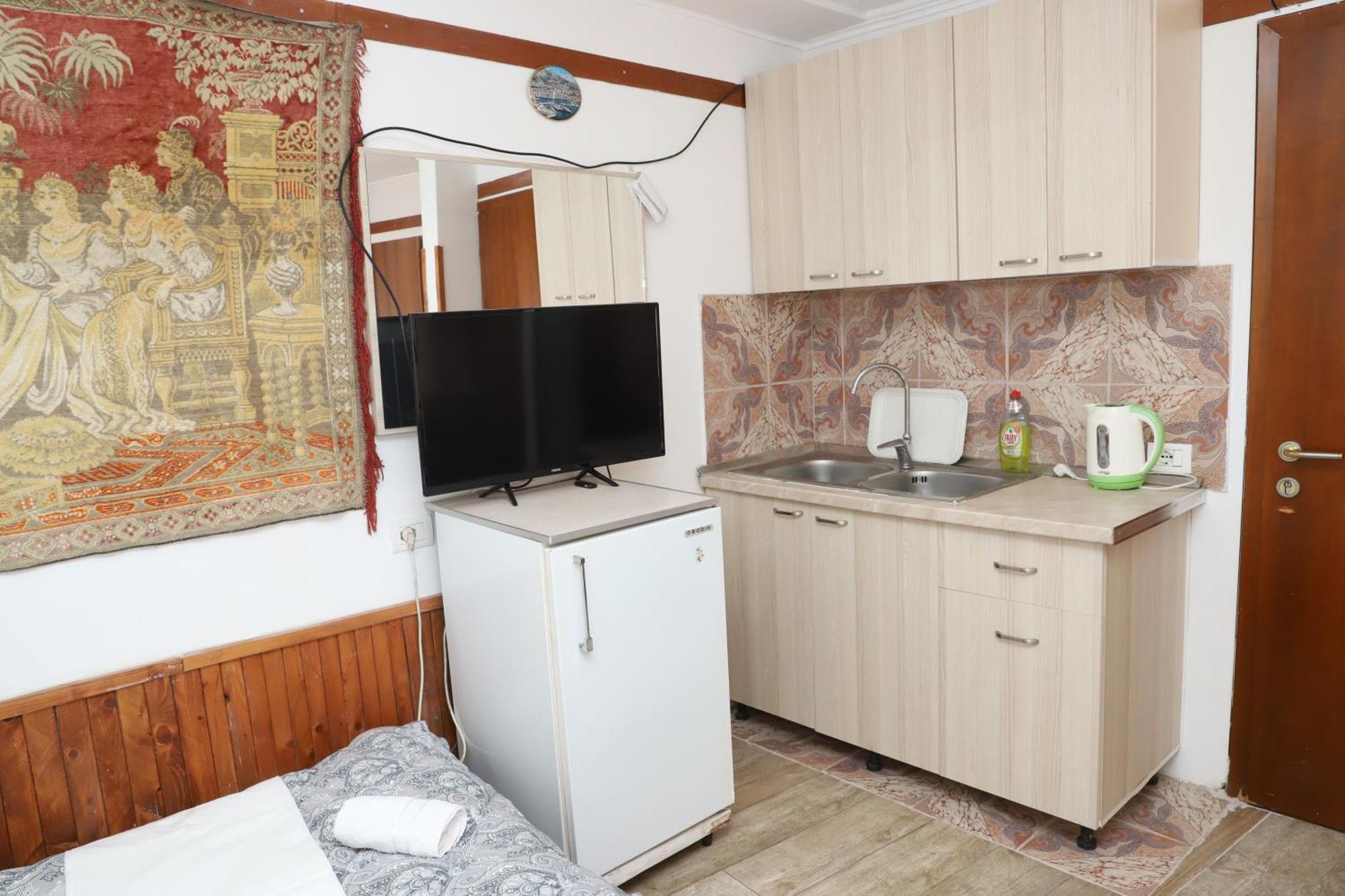 Elvi Aerd Apartment Берат Екстериор снимка