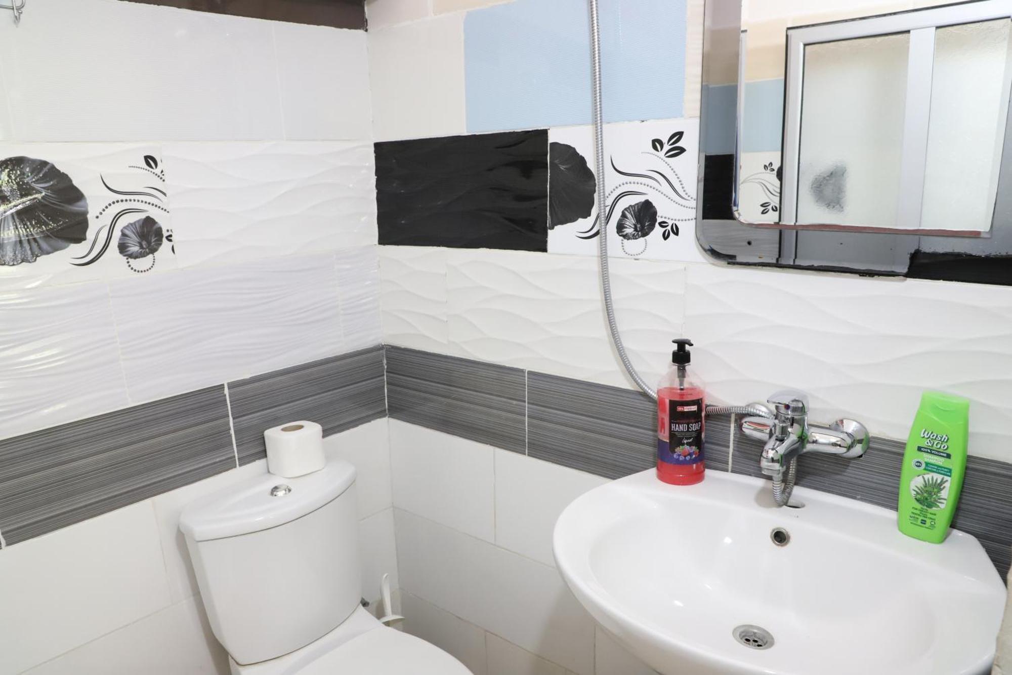 Elvi Aerd Apartment Берат Екстериор снимка